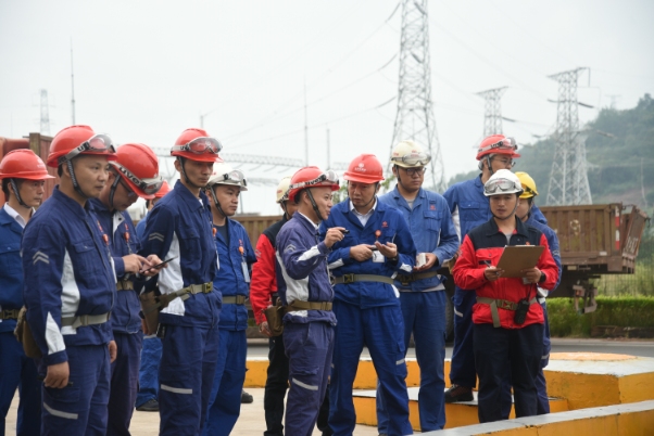 5c0946341534554d861bfaea2c63c96e.jpg 5c0946341534554d861bfaea2c63c96e.jpg