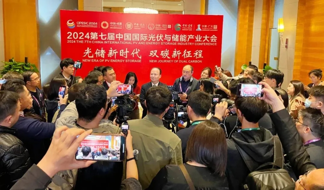 e5b2a1ab97b296b82f61674c49820b60.jpg e5b2a1ab97b296b82f61674c49820b60.jpg