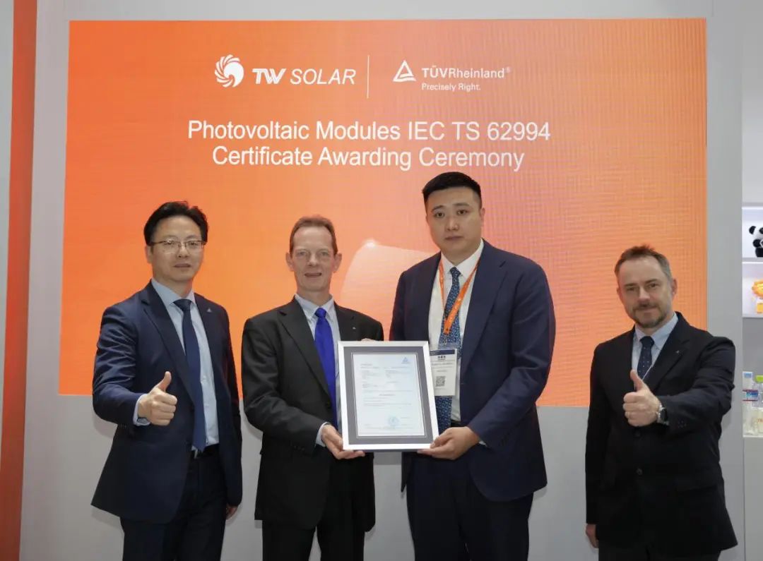 9046dbffd32ddf6bfc8a23459e3e6a21.jpg 9046dbffd32ddf6bfc8a23459e3e6a21.jpg