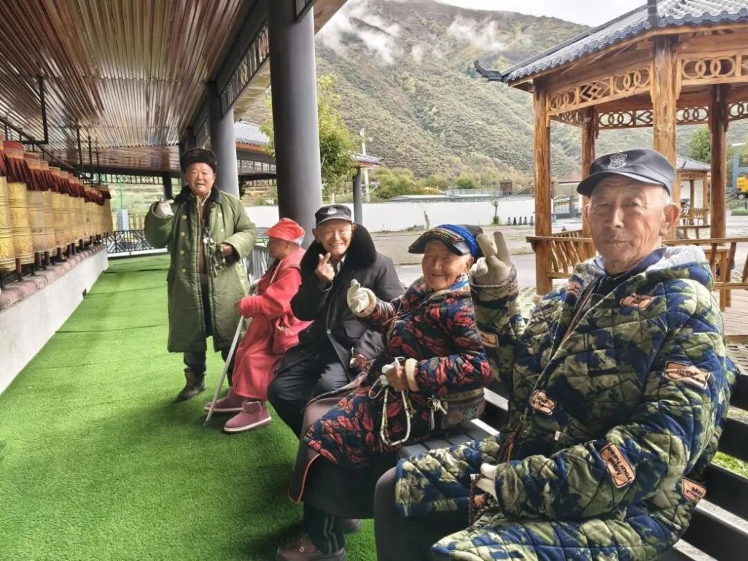 49ddbffeed8c89f83da2d58088c941ae.jpg 49ddbffeed8c89f83da2d58088c941ae.jpg