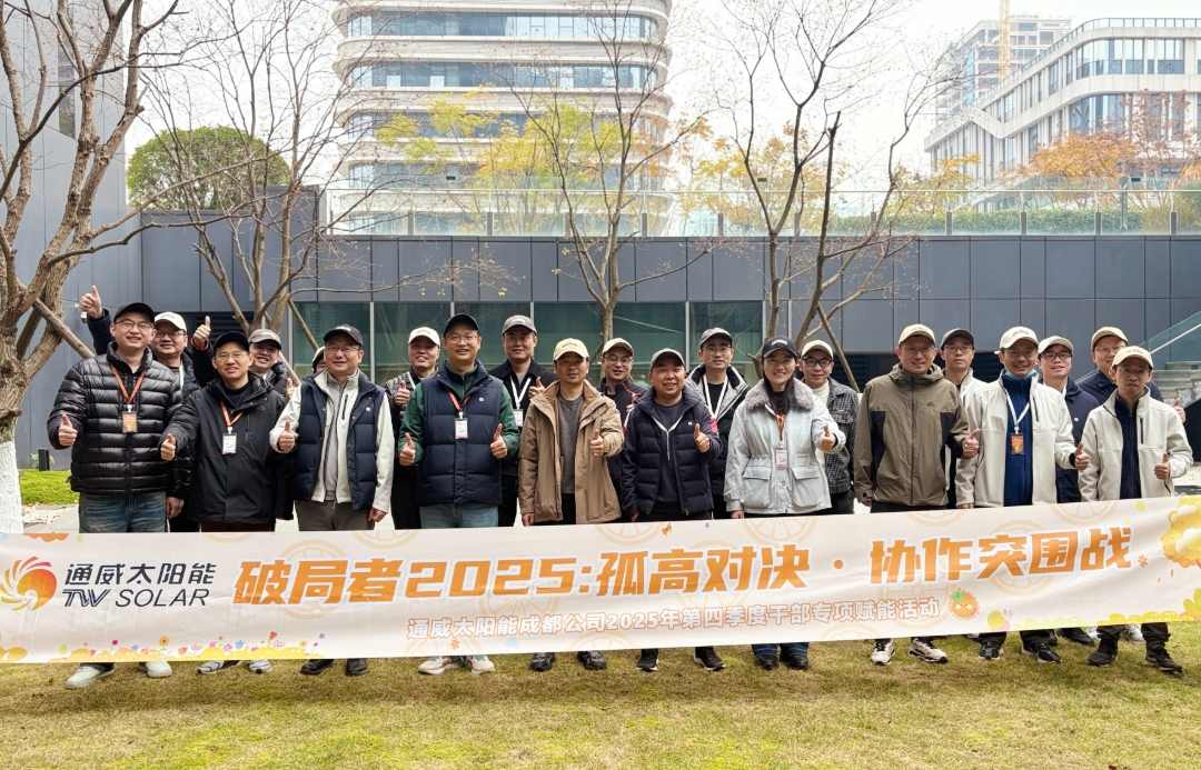 b5daf1e22026e9fff6b7eeee223c5ea8.jpg b5daf1e22026e9fff6b7eeee223c5ea8.jpg